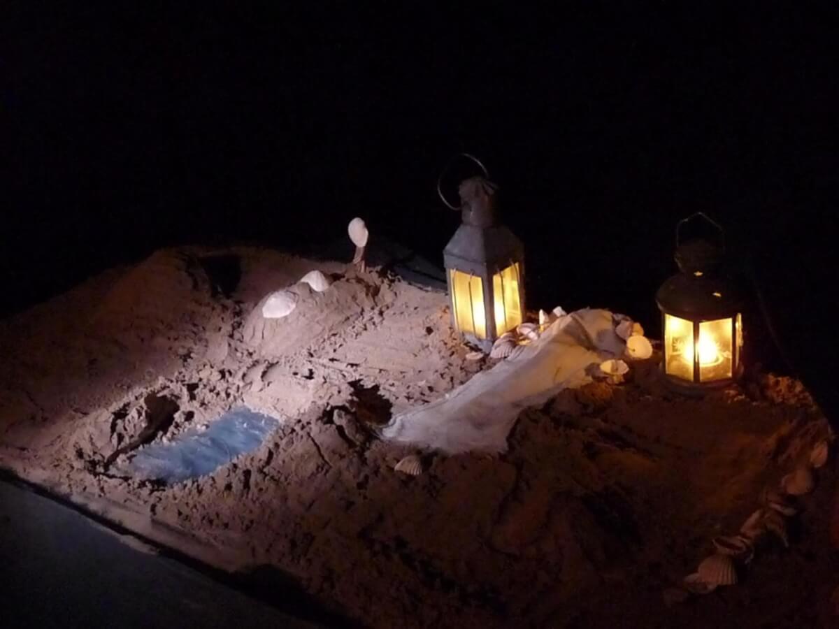 escena de l'espectacle de teatre d'objectes o titelles Palòodrom de pengim-penjam titelles