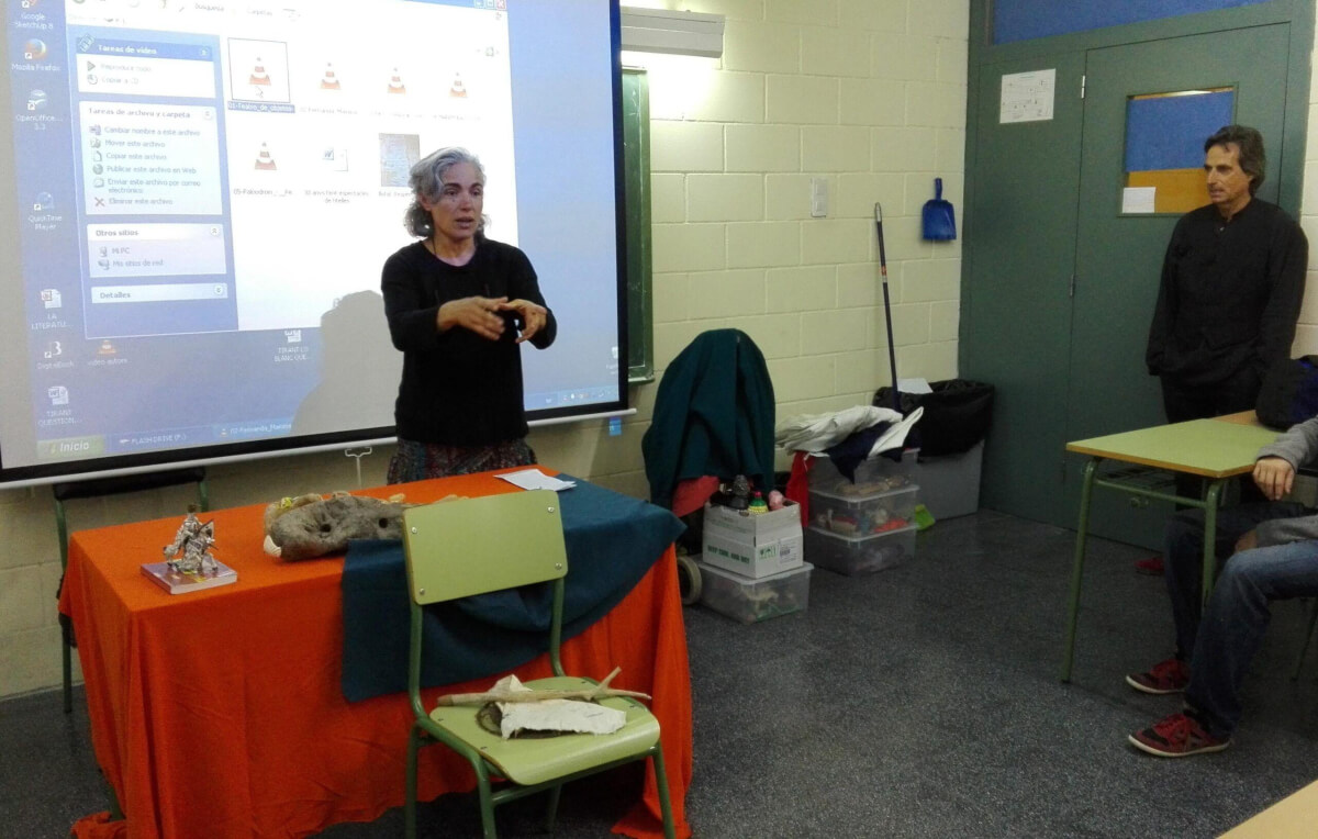 Explicació de taller de pengim-penjam titelles