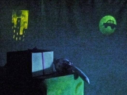 Imatge de l'espectacle de musica en viu i titelles d'un regal magnífic